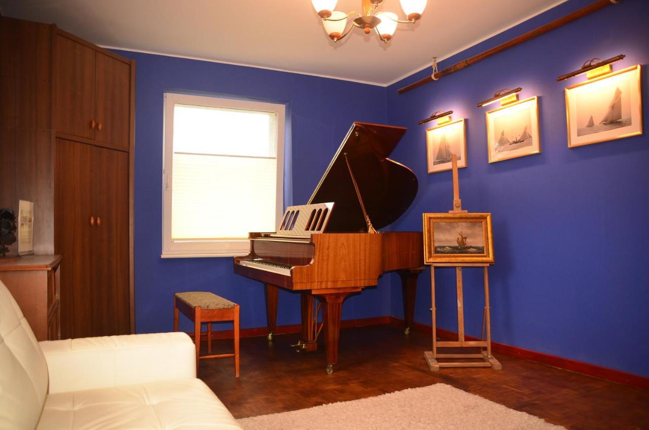 Apartament Dark Amber- 3 Rooms Grand Piano Świnoujście Exterior foto